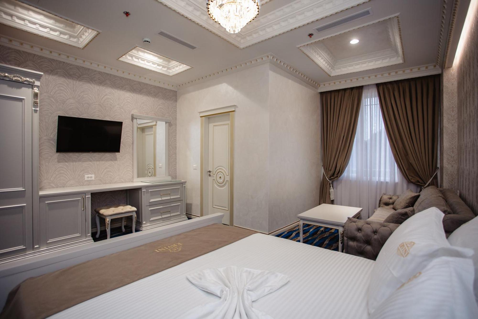 Ervini Boutique Hotel Shkoder Exterior photo