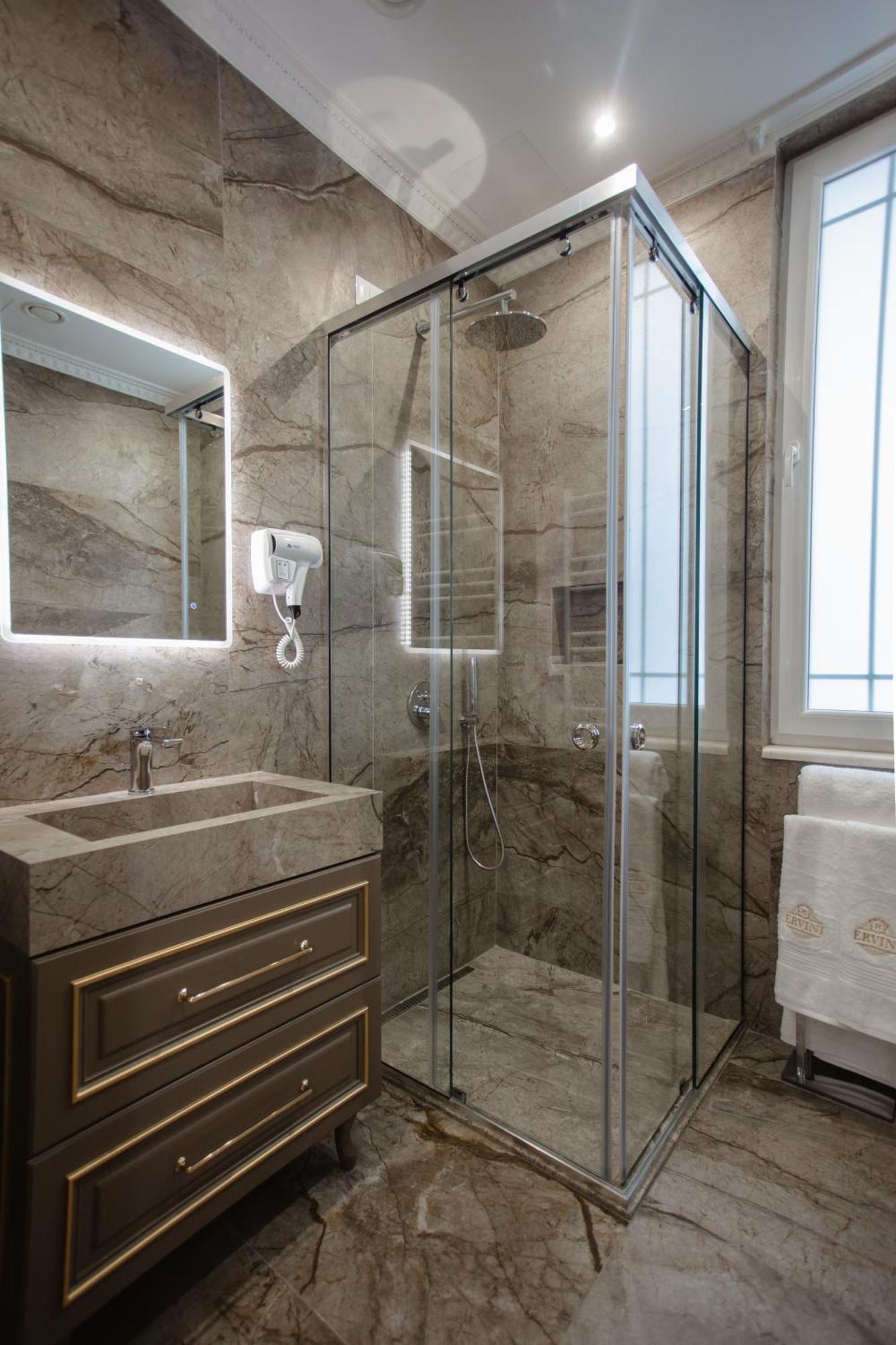 Ervini Boutique Hotel Shkoder Exterior photo