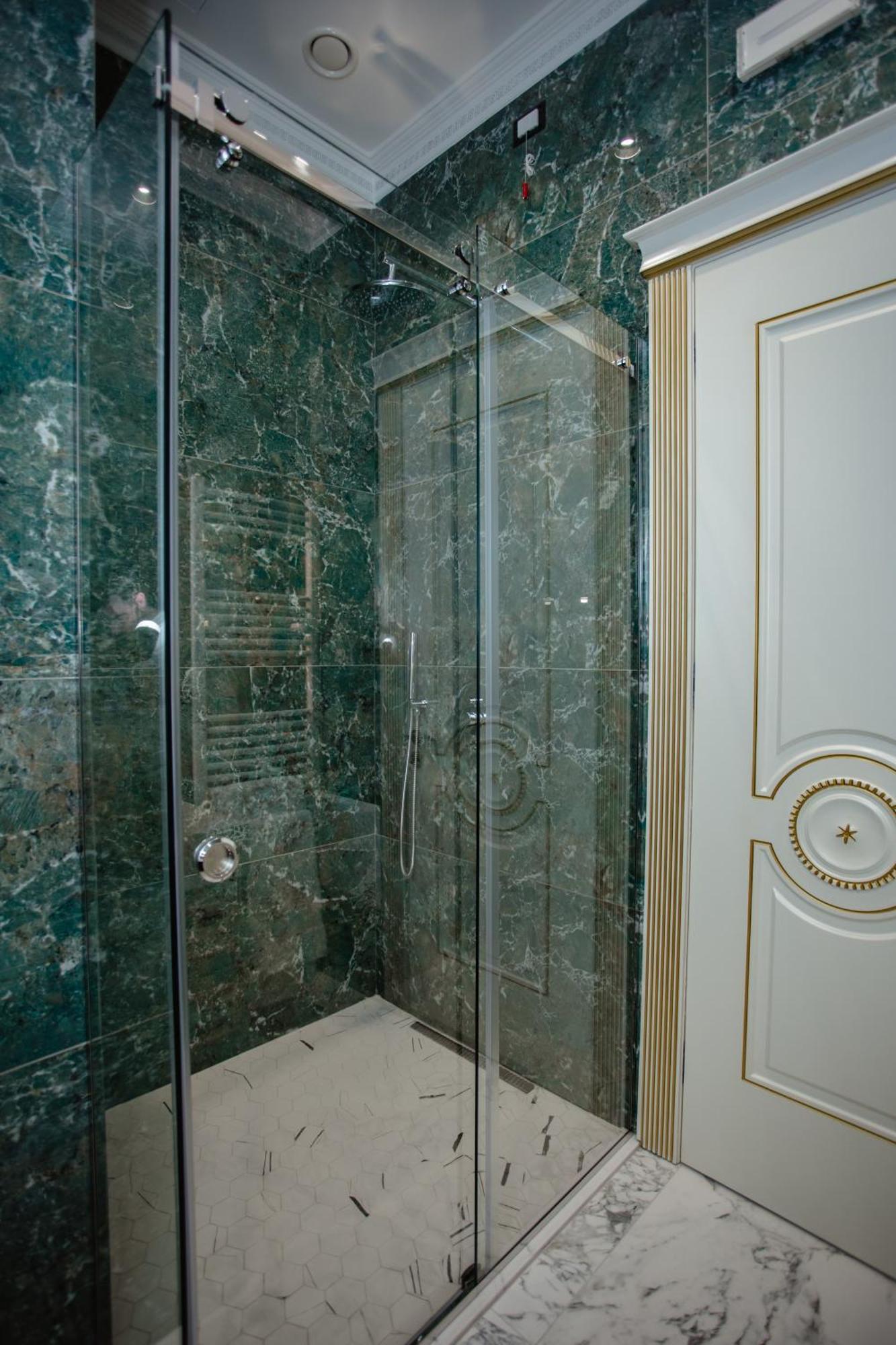 Ervini Boutique Hotel Shkoder Exterior photo
