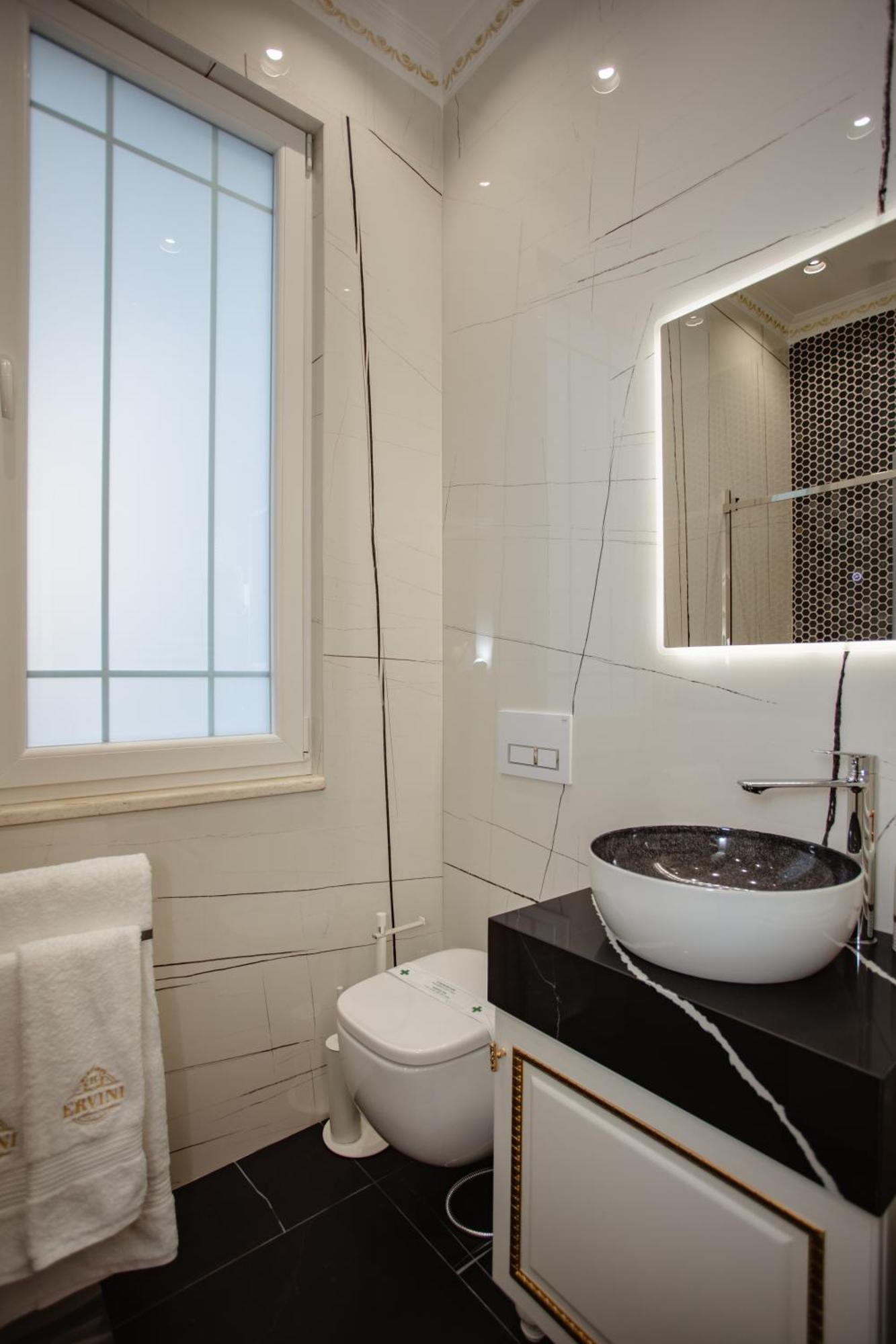Ervini Boutique Hotel Shkoder Exterior photo
